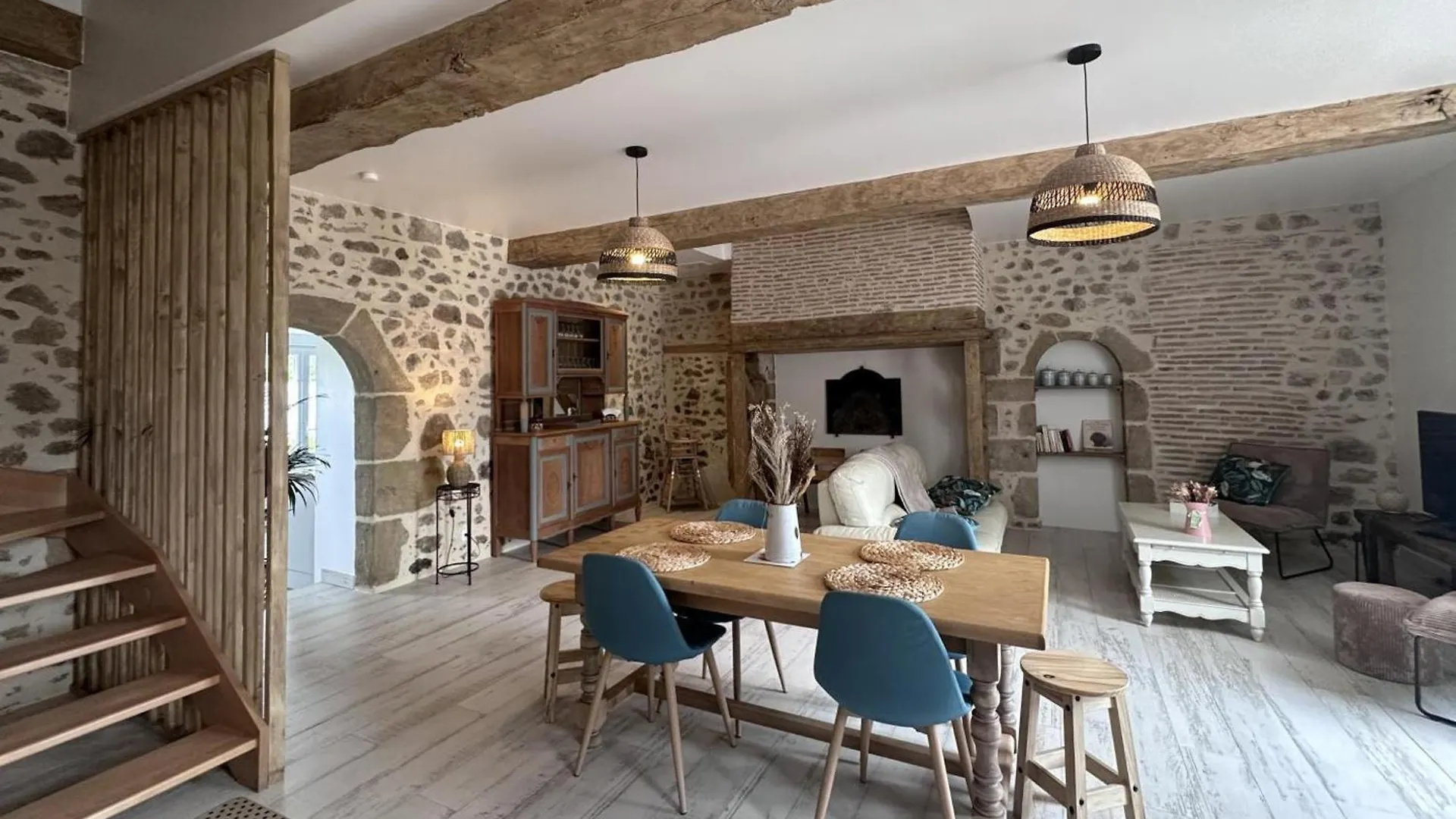 度假居 Gite Rustique Renove Avec Jeux Pour Enfants, Climatisation Et Jardin Privatif A Rocles - Fr-1-489-546