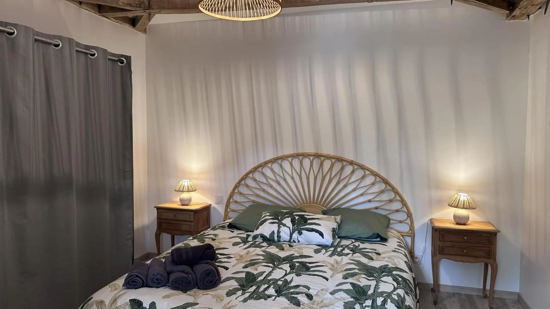 度假居 Gite Rustique Renove Avec Jeux Pour Enfants, Climatisation Et Jardin Privatif A Rocles - Fr-1-489-546